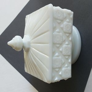 VTG Square Milk Glass Quilt Pattern Footed Trinket Box